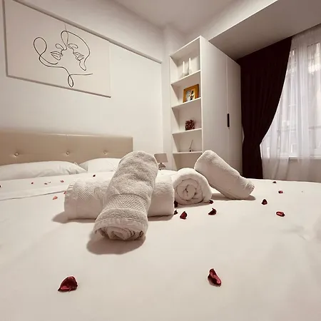 Charm 布加勒斯特