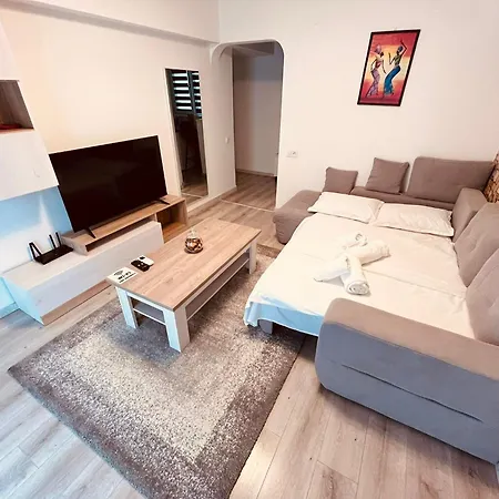 Daire Charm - Near Old Town