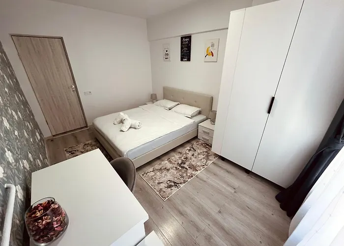 Charm شقة بوخارست