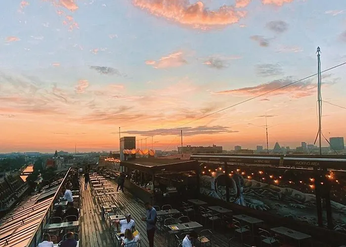 Charm Апартаменти Бухарест